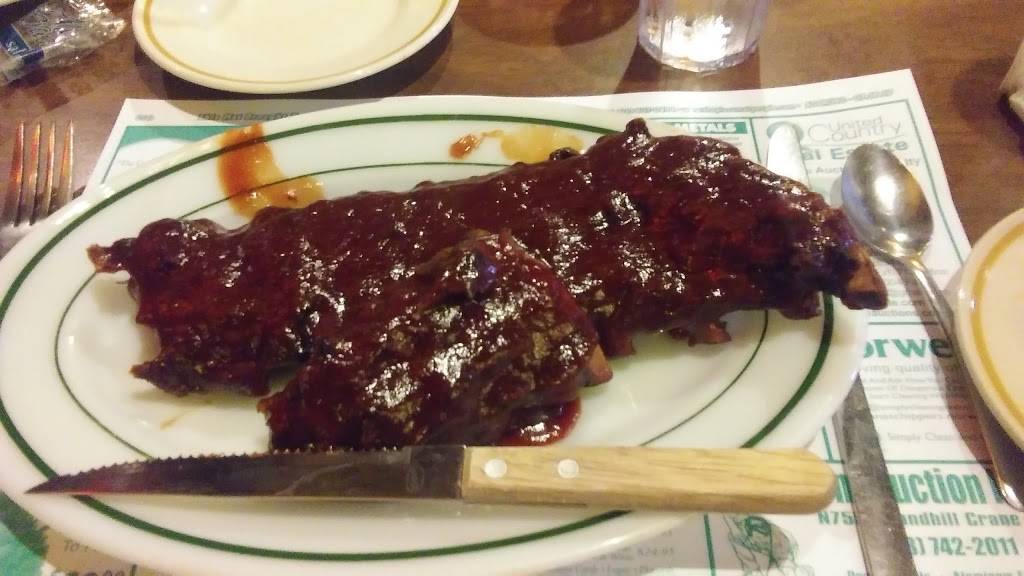 Trails Lounge Supper Club | restaurant | 125 Wauona Trail, Portage, WI 53901, USA | 6087422325 OR +1 608-742-2325