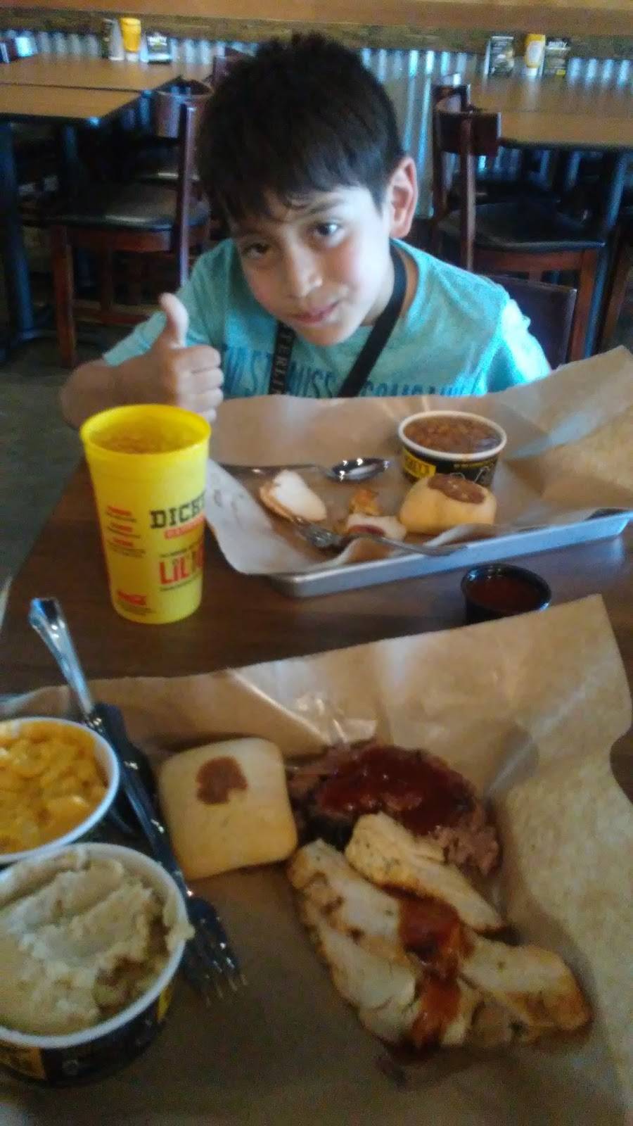 Dickeys Barbecue Pit | restaurant | 2063 Rancho Valley Dr, Pomona, CA 91766, USA | 9097841778 OR +1 909-784-1778