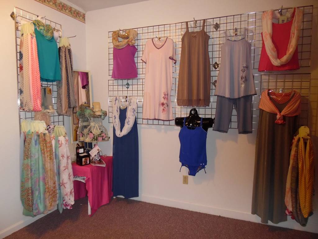 Absolute Perfection Bra-Tique | restaurant | 839 Lee-Grant Ave, Appomattox, VA 24522, USA | 4343520233 OR +1 434-352-0233