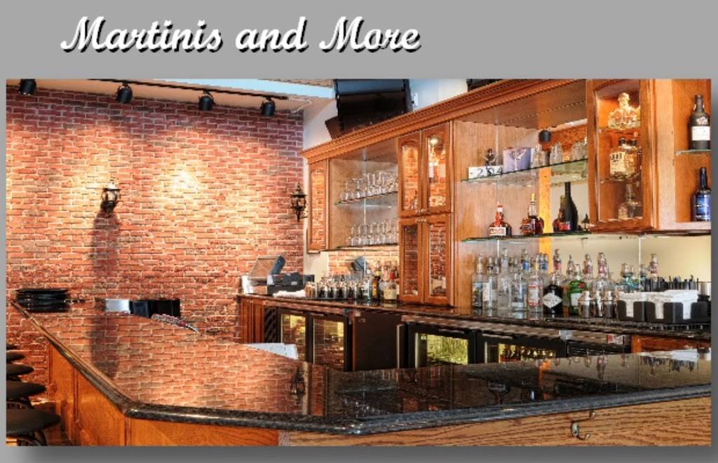 Strawberry Moon | night club | 204 S Main St, Wauconda, IL 60084, USA | 8478655151 OR +1 847-865-5151