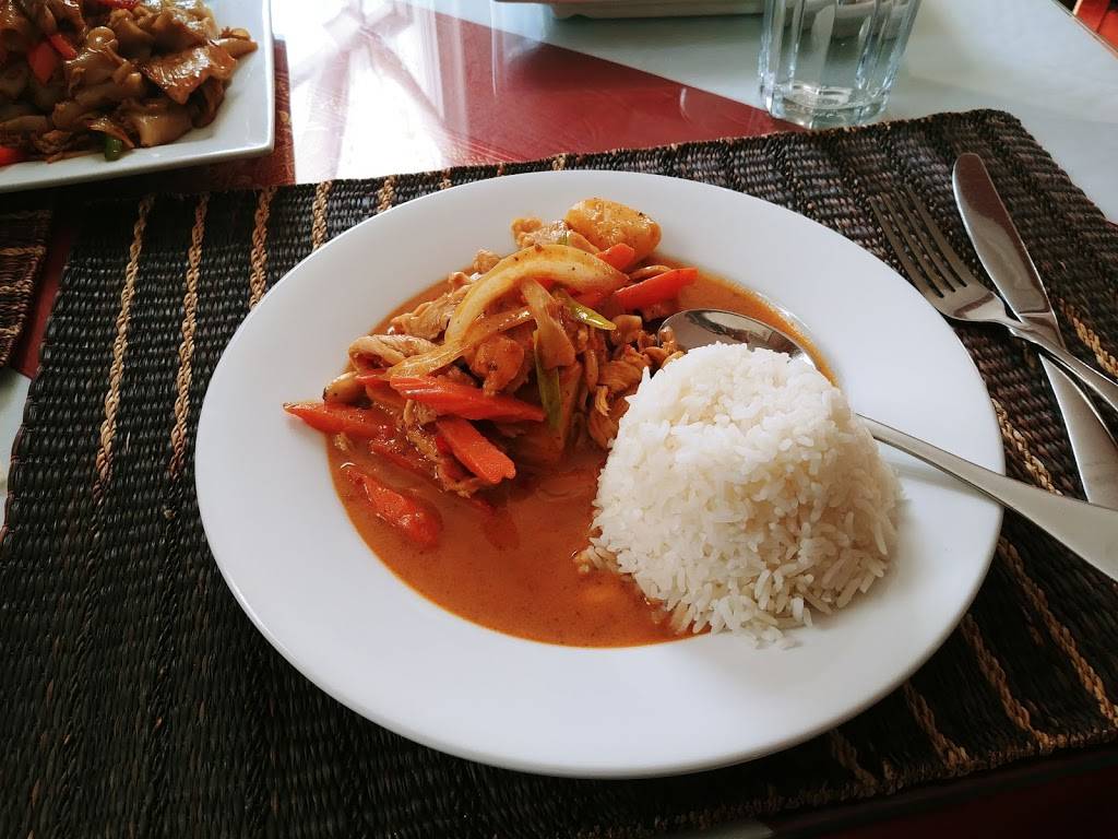 Thai Charm restaurant | restaurant | 5520, 218 Kent Rd, New Milford, CT 06776, USA | 8607995271 OR +1 860-799-5271