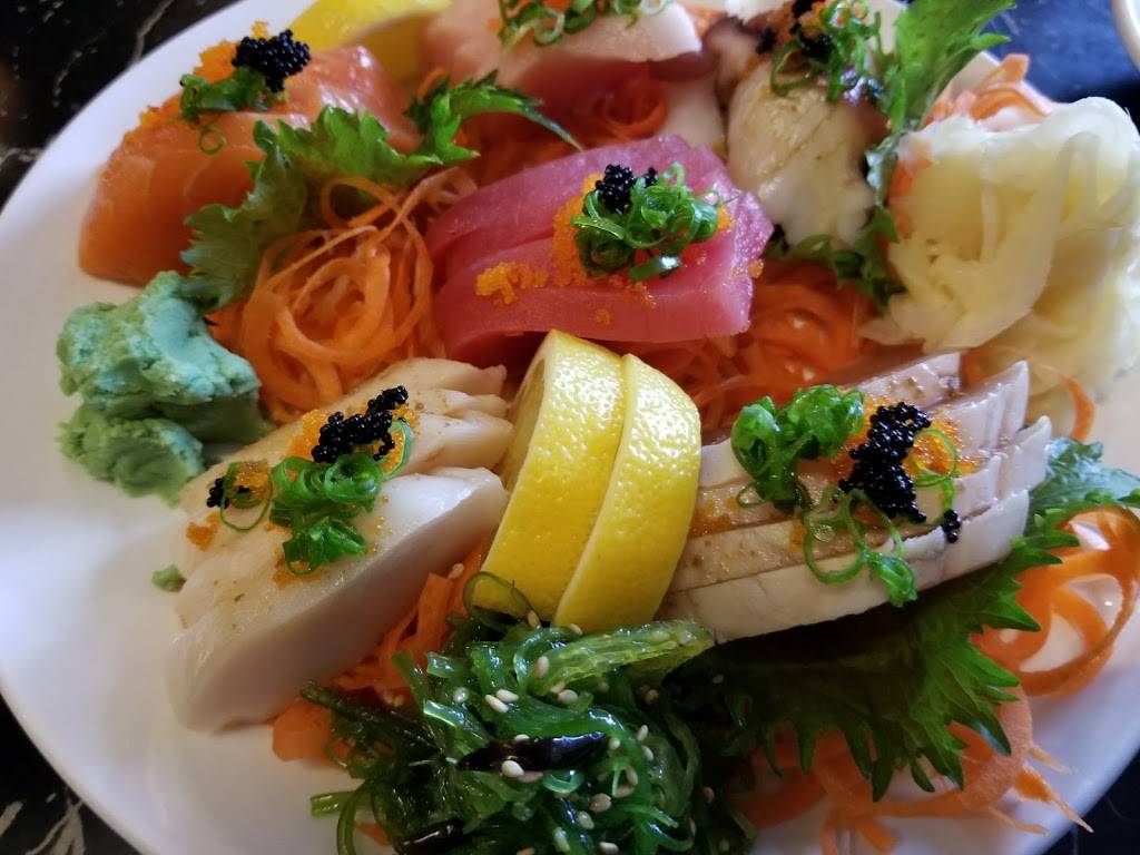 Umi Sushi | restaurant | 2321 Kern St, Fresno, CA 93721, USA | 5595156636 OR +1 559-515-6636