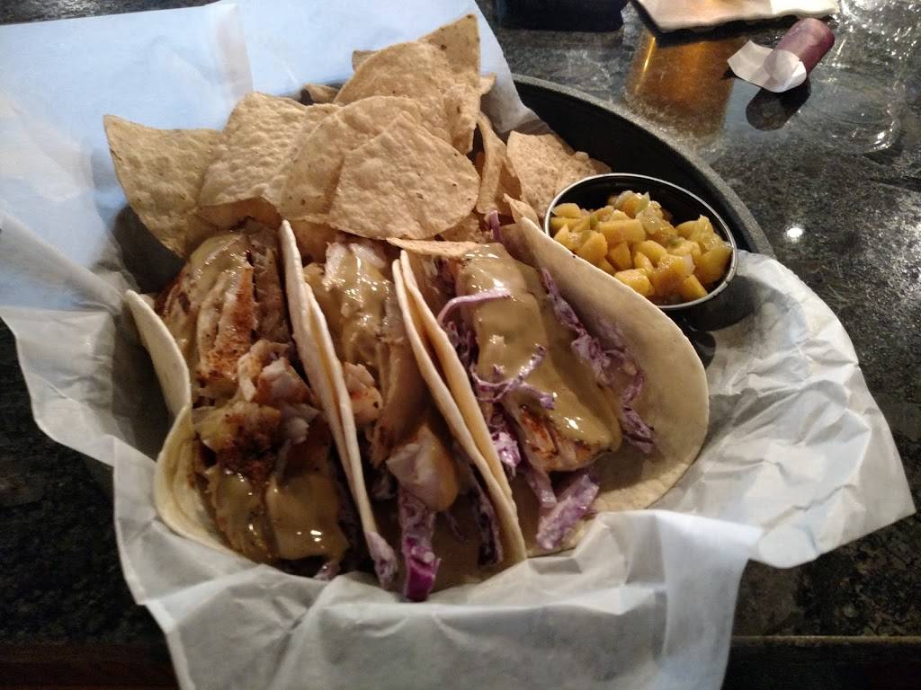 Mangos Bar & Grill | restaurant | 16430 Booker T Washington Hwy, Moneta, VA 24121, USA | 5407211632 OR +1 540-721-1632