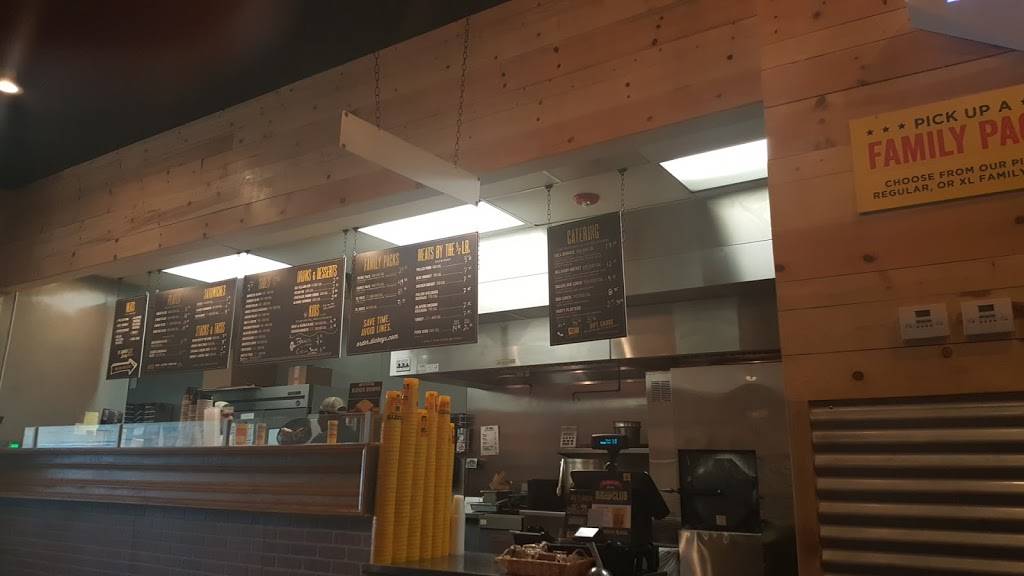 Dickeys Barbecue Pit | restaurant | 1668 E 2nd St, Beaumont, CA 92223, USA | 9512673480 OR +1 951-267-3480