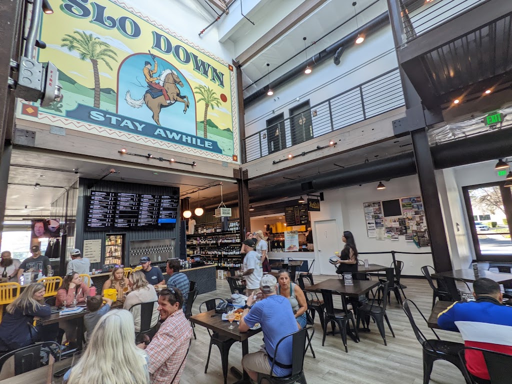 Jay Birds Chicken | restaurant | 3845 S Higuera St, San Luis Obispo, CA 93401, USA | 8057521141 OR +1 805-752-1141