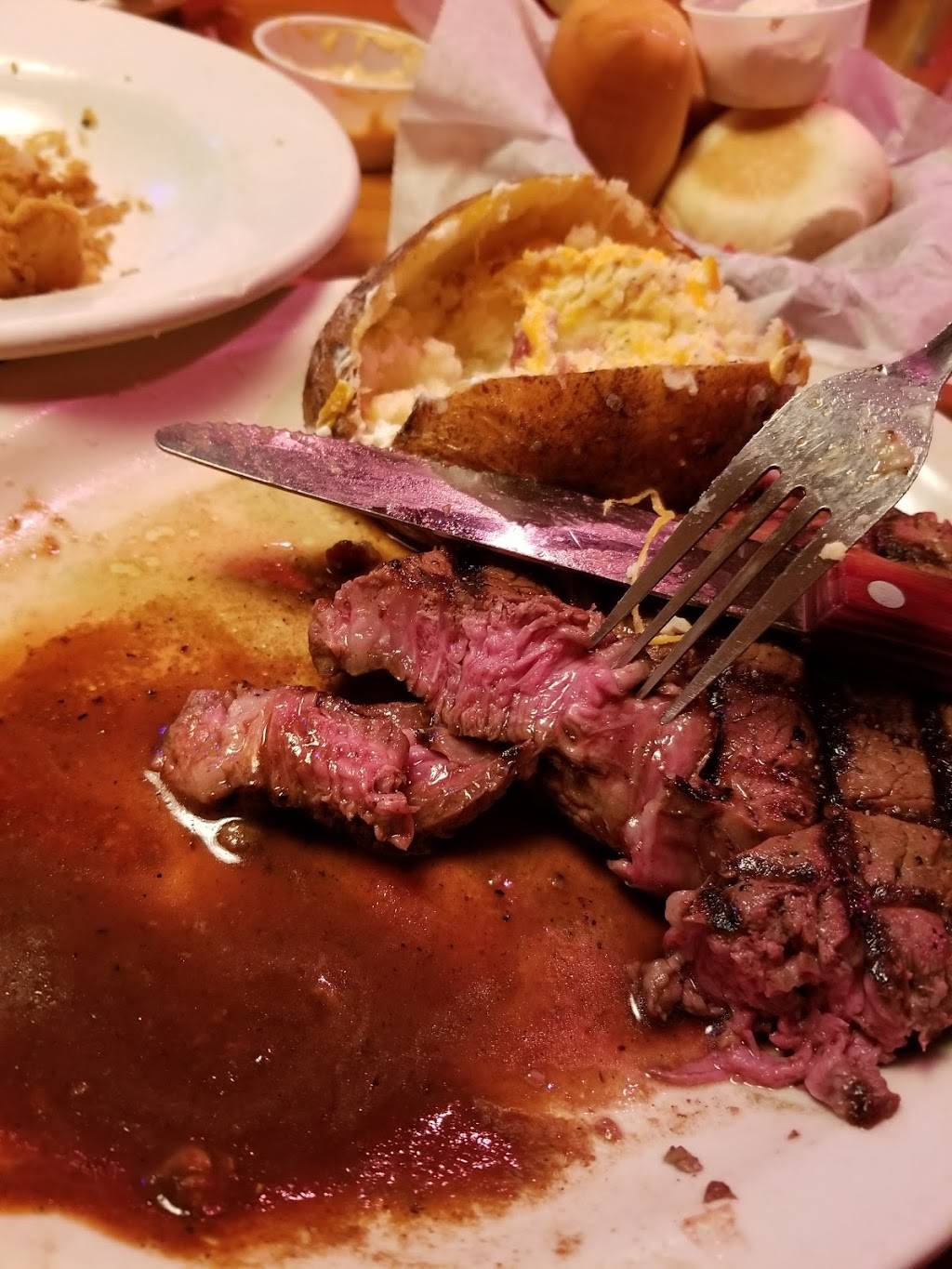 Texas Roadhouse | restaurant | 2817 S Interstate 35, Denton, TX 76205, USA | 9402437427 OR +1 940-243-7427