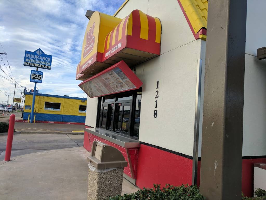 Wienerschnitzel | restaurant | 1218 E Rio Grande St, Victoria, TX 77901, USA | 3615780962 OR +1 361-578-0962