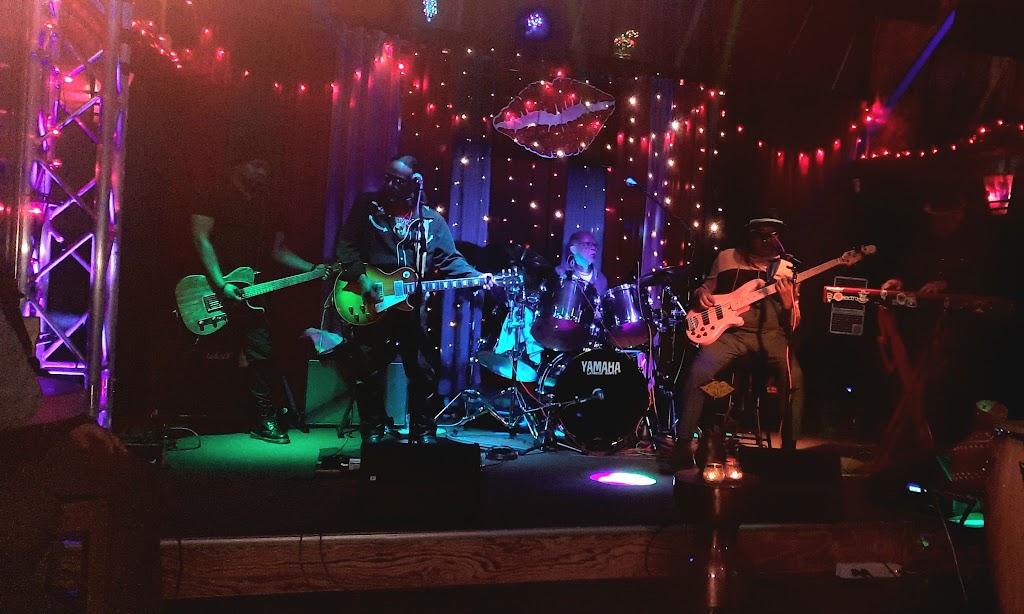 Baltic Kiss | restaurant | 135 Park Pl, Richmond, CA 94801, USA | 5102600571 OR +1 510-260-0571