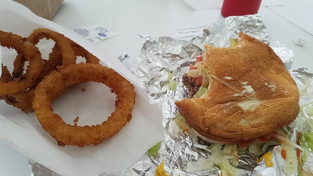 Southeast Carry Out | meal takeaway | 1520 Oliver, Wichita, KS 67218, USA | 3166826002 OR +1 316-682-6002