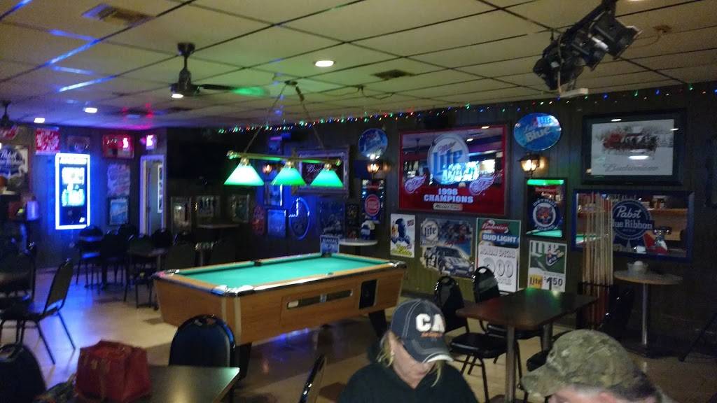 Madison Club Bar | restaurant | 32275 Stephenson Hwy, Madison Heights, MI 48071, USA | 2485884433 OR +1 248-588-4433