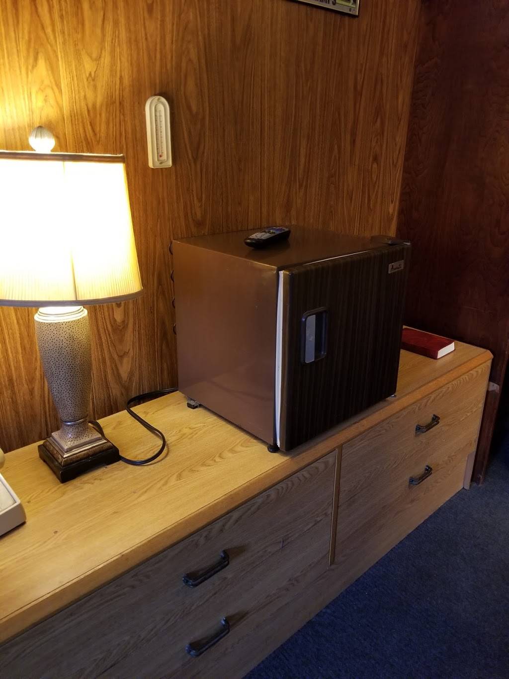 Minden Midtown Motel | restaurant | 205 Broadway St, Minden, IA 51553, USA | 7124832023 OR +1 712-483-2023