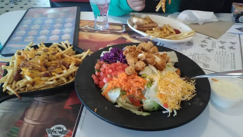 Steak n Shake | restaurant | 518 Essex Dr, Kokomo, IN 46901, USA | 7658688206 OR +1 765-868-8206