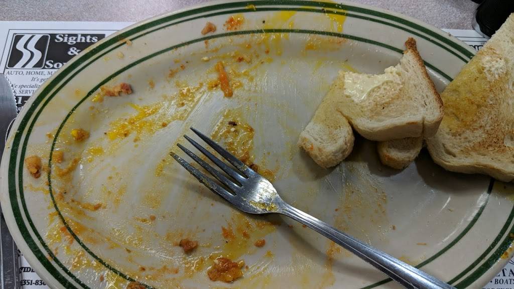 Breakfast Nook II | restaurant | 409 Kingstown Rd, Wakefield, RI 02879, USA | 4017831555 OR +1 401-783-1555