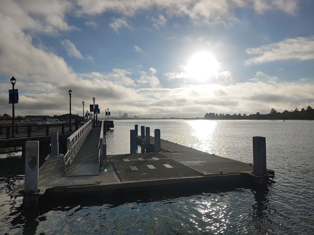 Bayfront Restaurant | restaurant | 1 F St, Eureka, CA 95501, USA | 7074437489 OR +1 707-443-7489