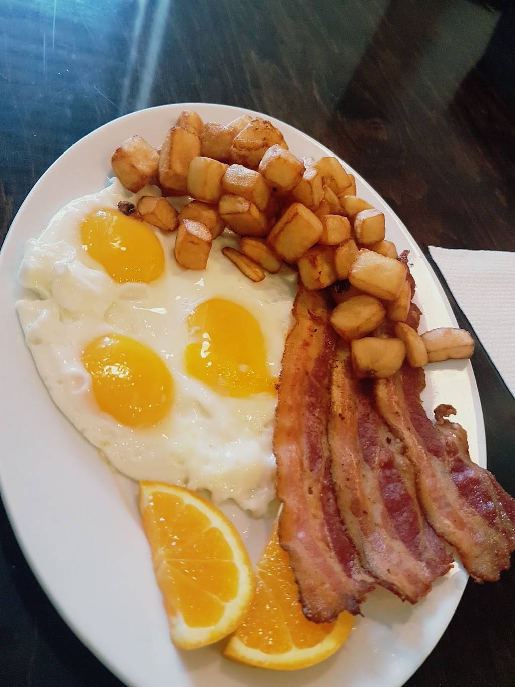 Trafalgar Truck Stop Restaurant | restaurant | 7443 Trafalgar Rd, Hornby, ON L0P 1E0, Canada | 9058751388 OR +1 905-875-1388