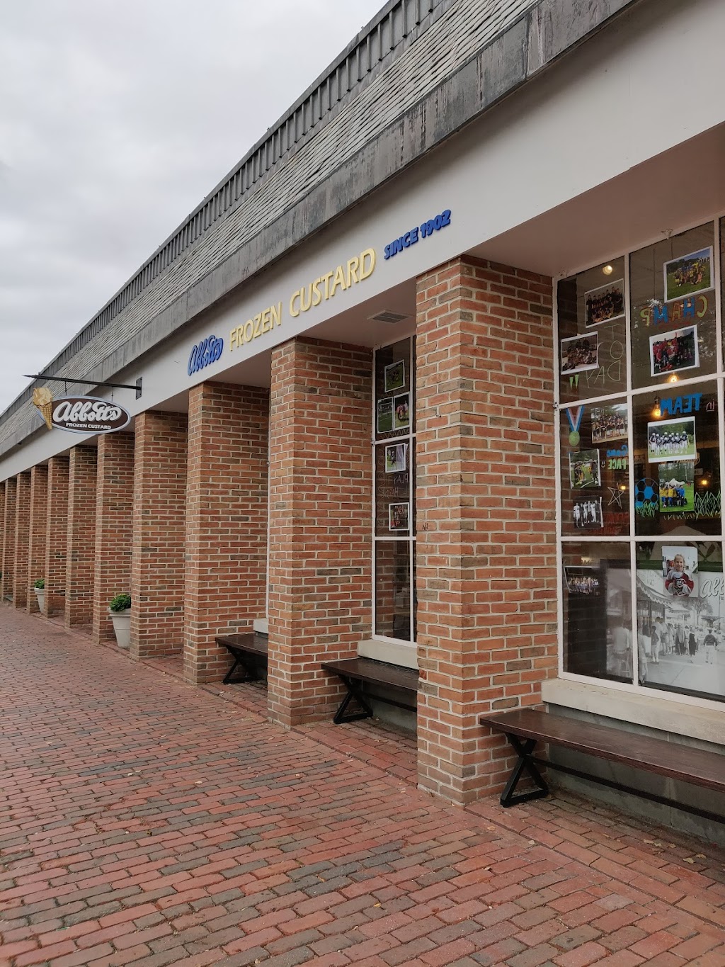 Abbotts Frozen Custard - Lexington | restaurant | 1853 Massachusetts Ave, Lexington, MA 02420, USA | 7814308571 OR +1 781-430-8571