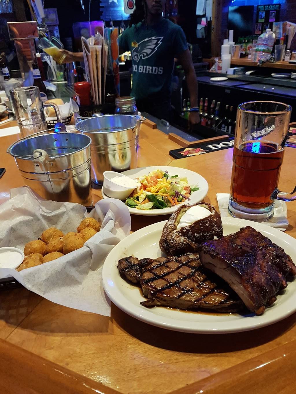 Texas Roadhouse | restaurant | 100 Highway 332 West Suite 1126, Lake Jackson, TX 77566, USA | 9792997427 OR +1 979-299-7427