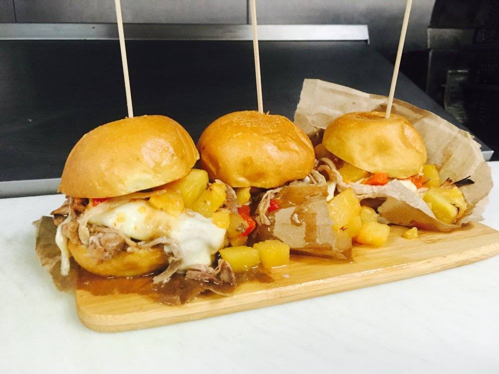 BT Restaurant and Tavern | cafe | 2031 US-130, Burlington, NJ 08016, USA | 6094991355 OR +1 609-499-1355