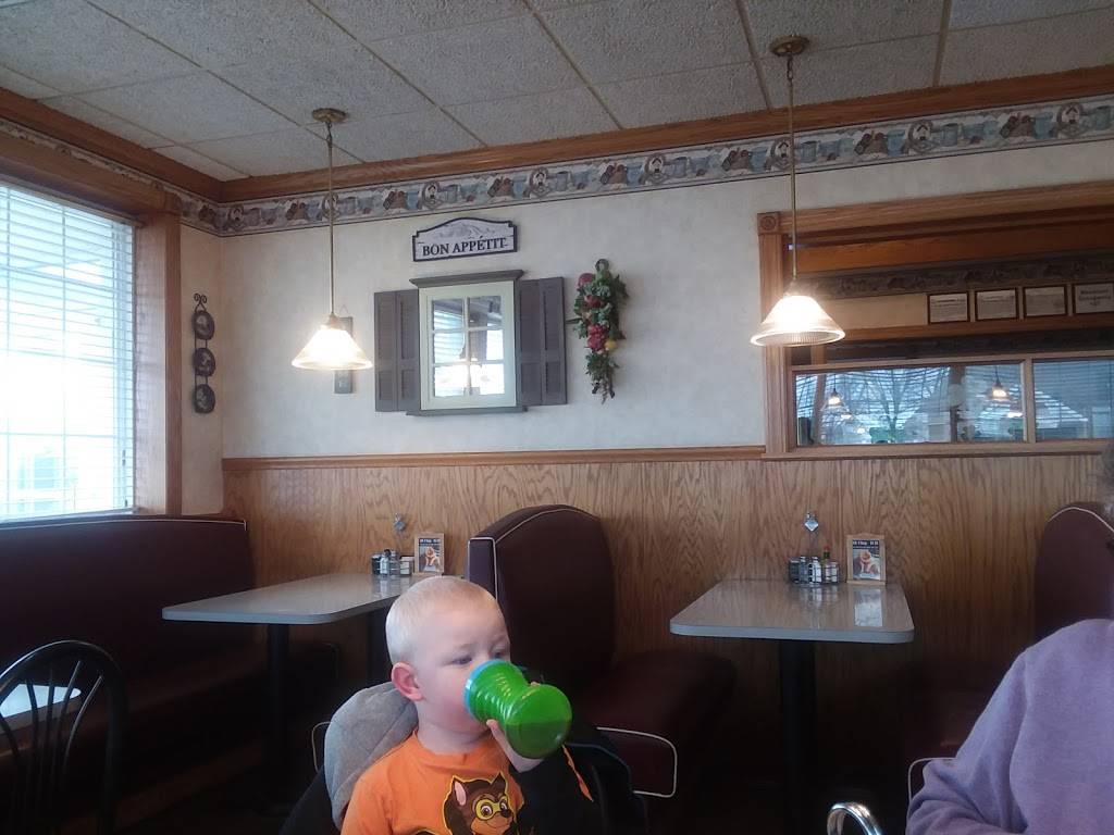 Willard Country Kitchen | restaurant | 429 Walton St E, Willard, OH 44890, USA | 4199350174 OR +1 419-935-0174