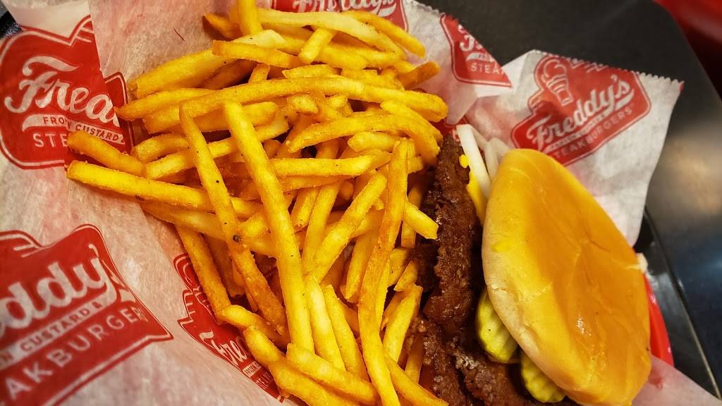 Freddys Frozen Custard & Steakburgers | restaurant | 2660 W Belleview Ave, Littleton, CO 80123, USA | 3037302999 OR +1 303-730-2999