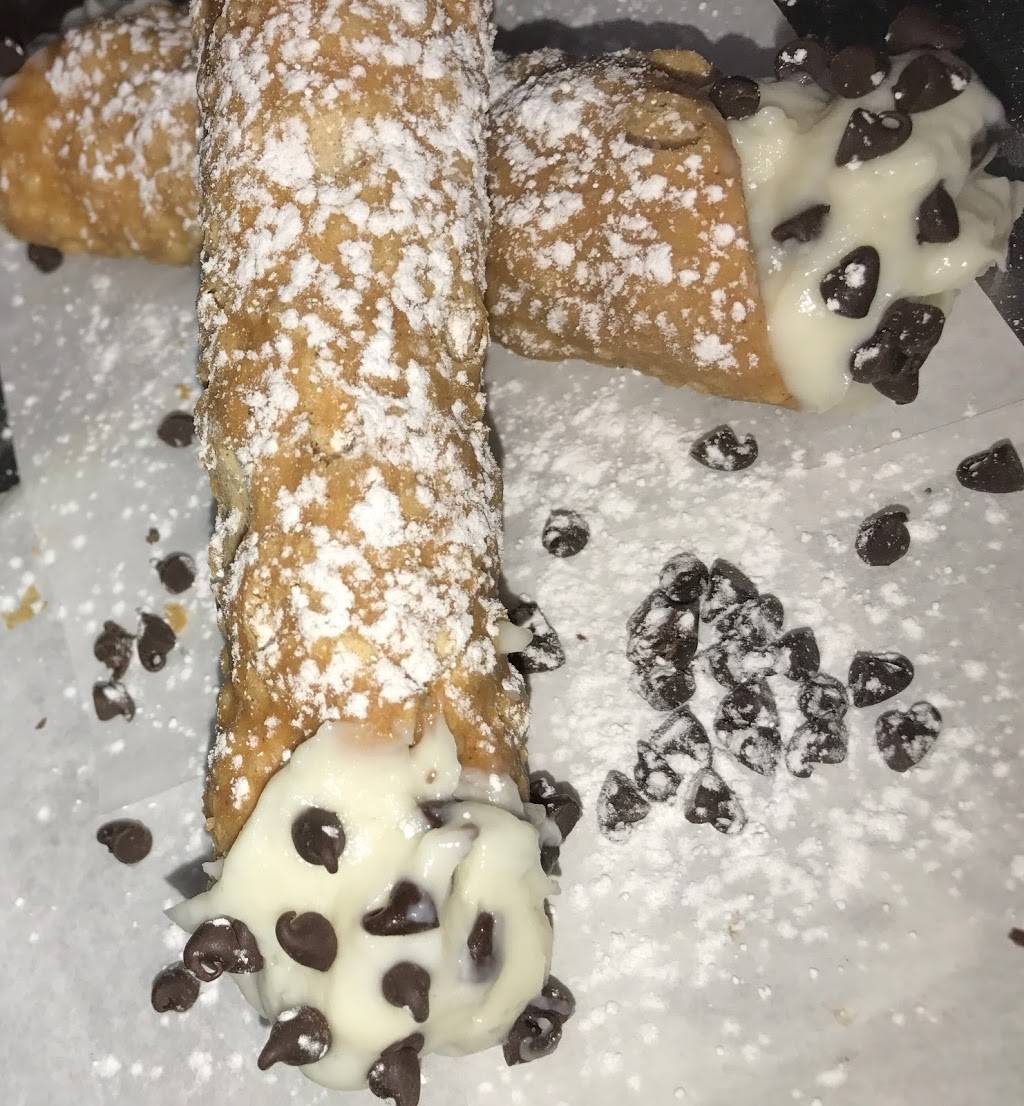 Samgelo’s Pizza | restaurant | 650 Mandalay Ave, Clearwater Beach, FL 33767, USA | 7274472020 OR +1 727-447-2020