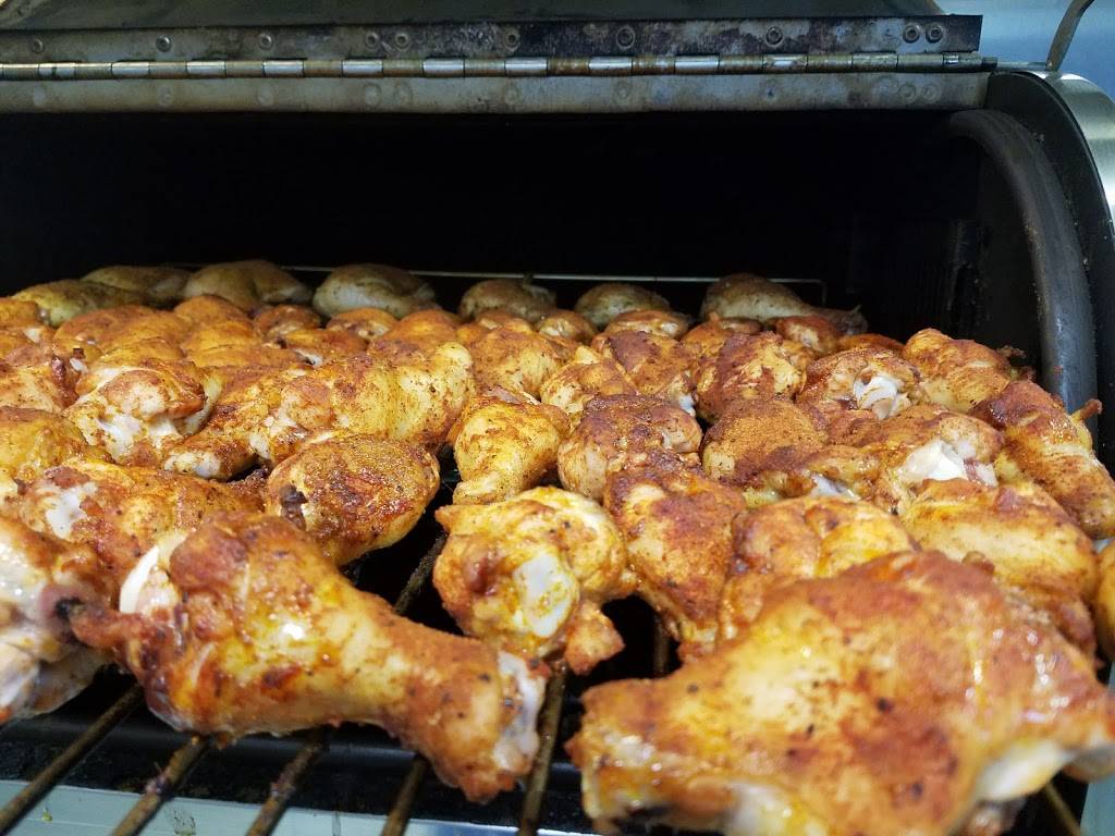 Charcoal Cowboys BBQ | restaurant | 6917 Lenox Village Dr, Nashville, TN 37211, USA | 6159826193 OR +1 615-982-6193