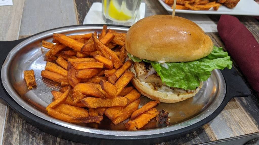 The Clubhouse | restaurant | 7591 Gathering Dr, Kissimmee, FL 34747, USA | 8337573594 OR +1 833-757-3594