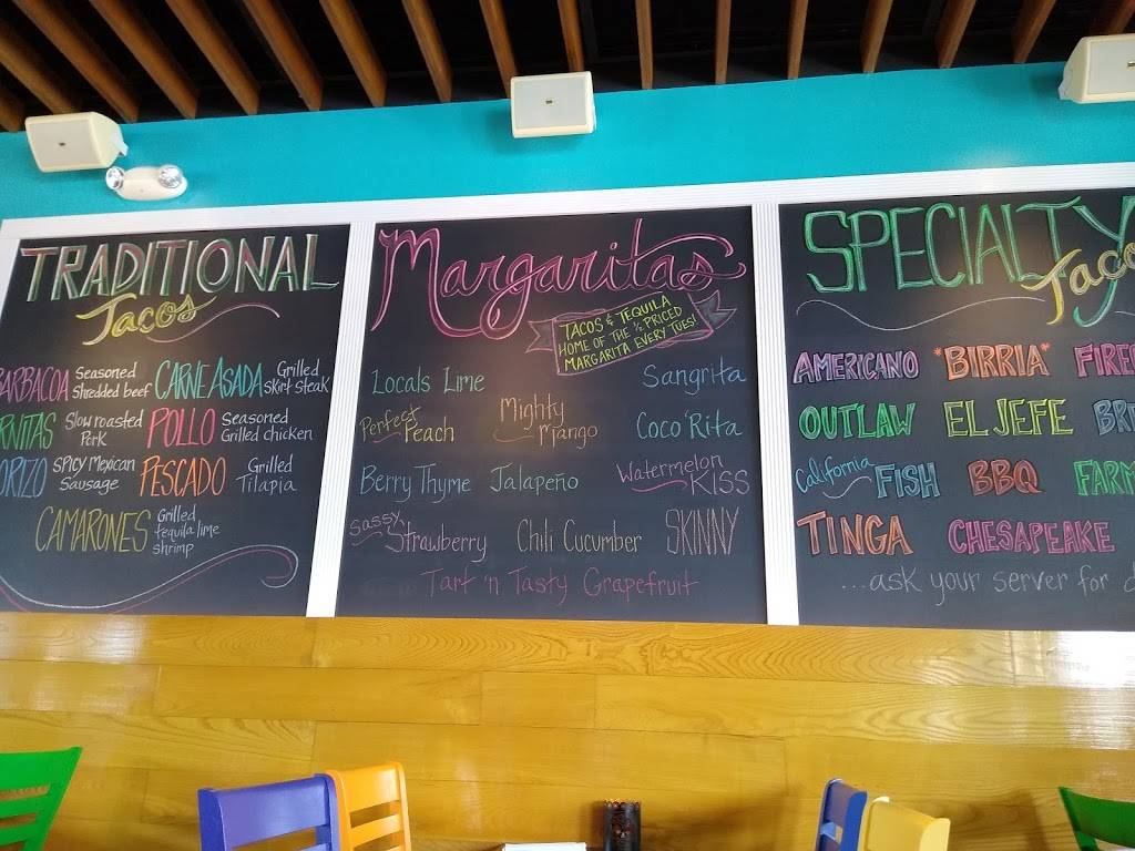 Locals Taco & Tequlia | restaurant | 176 Great Falls Plaza, Sterling, VA 20165, USA | 5719268052 OR +1 571-926-8052