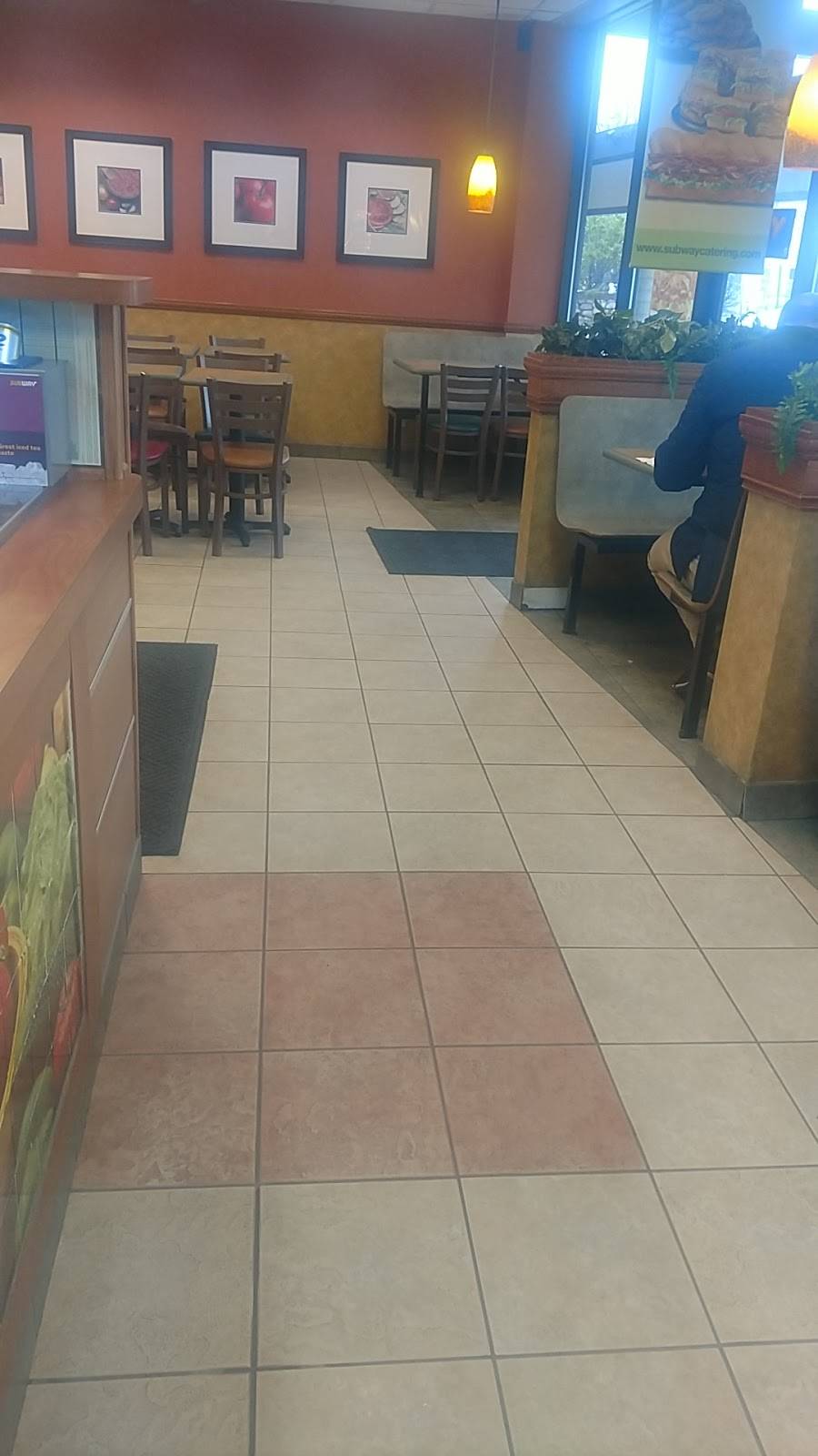 Subway | restaurant | Audubon Court Retail Center, 383 W Brown Deer Rd Unit E, Fox Point, WI 53217, USA | 4145406970 OR +1 414-540-6970