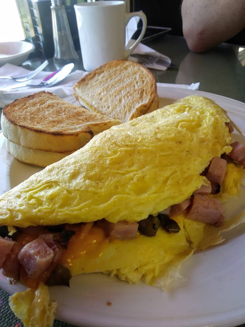 Hyde Park Café | cafe | 2301 Hyde Park Blvd, Niagara Falls, NY 14305, USA | 7162977687 OR +1 716-297-7687