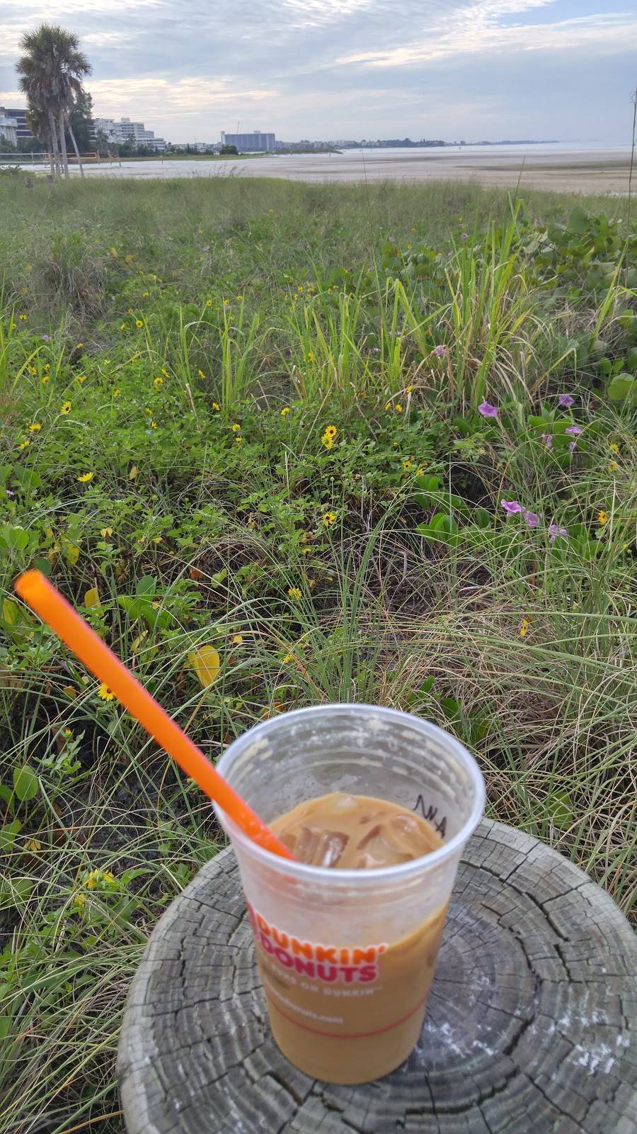 Dunkin | bakery | 6285 S Tamiami Trail, Sarasota, FL 34231, USA | 9418940578 OR +1 941-894-0578