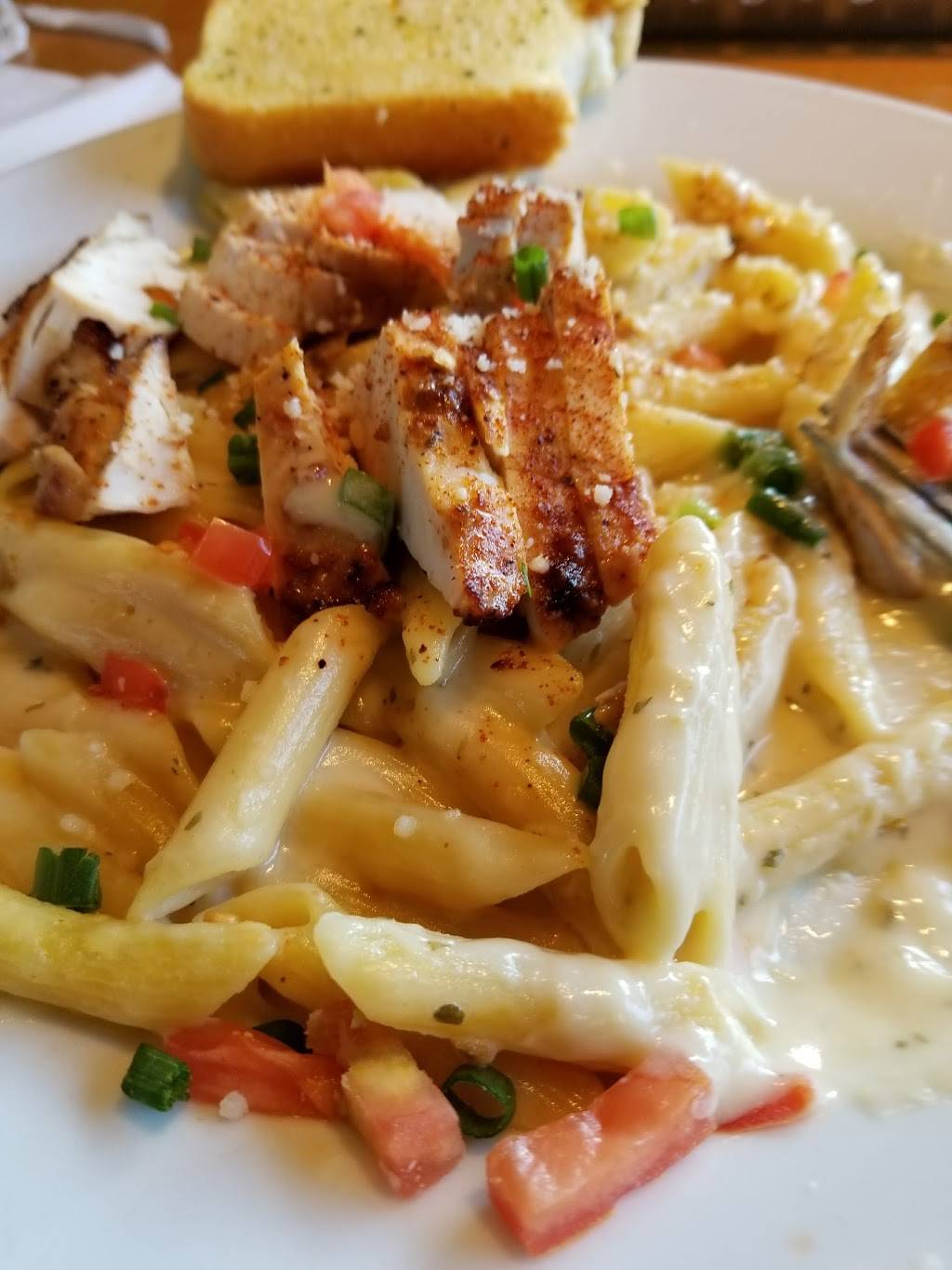 Chilis Grill & Bar | meal takeaway | 1580 Torrence Ave, Calumet City, IL 60409, USA | 7088626700 OR +1 708-862-6700