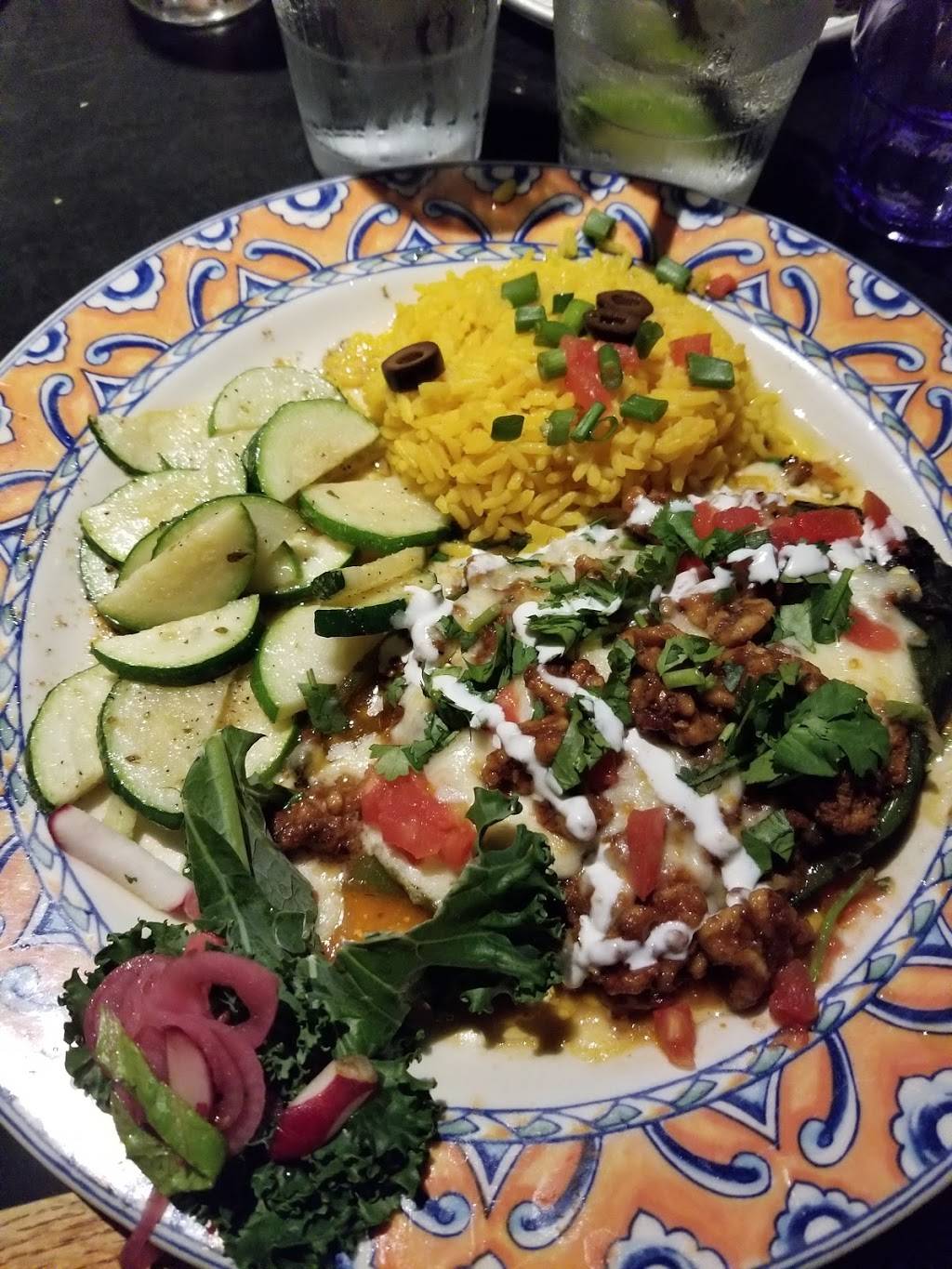 Iguana Mia | restaurant | 1027 Cape Coral Pkwy E, Cape Coral, FL 33904, USA | 2399453181 OR +1 239-945-3181