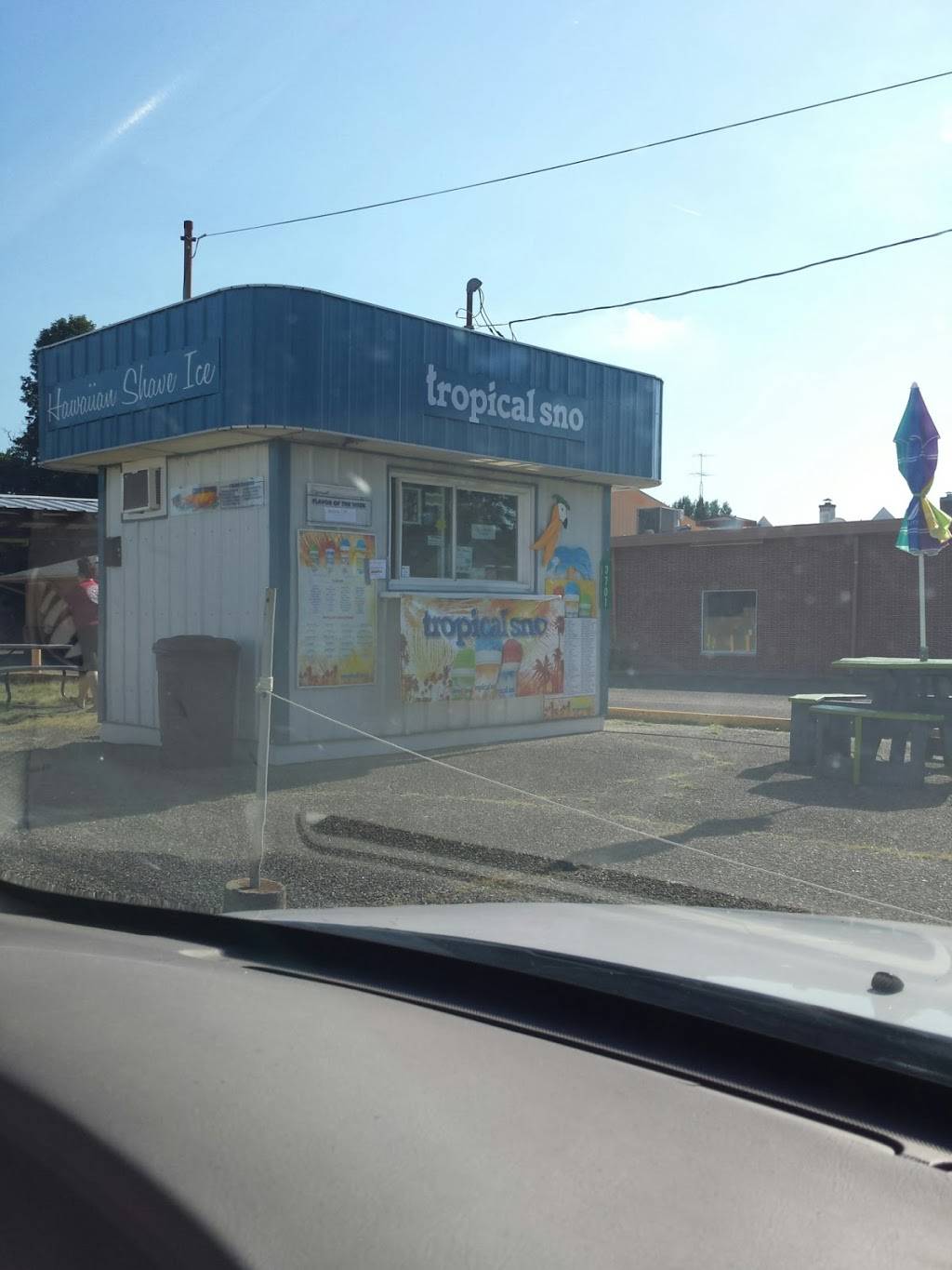 Tropcial Sno | restaurant | 1330 Wabash Ave, Terre Haute, IN 47807, USA | 3177217858 OR +1 317-721-7858