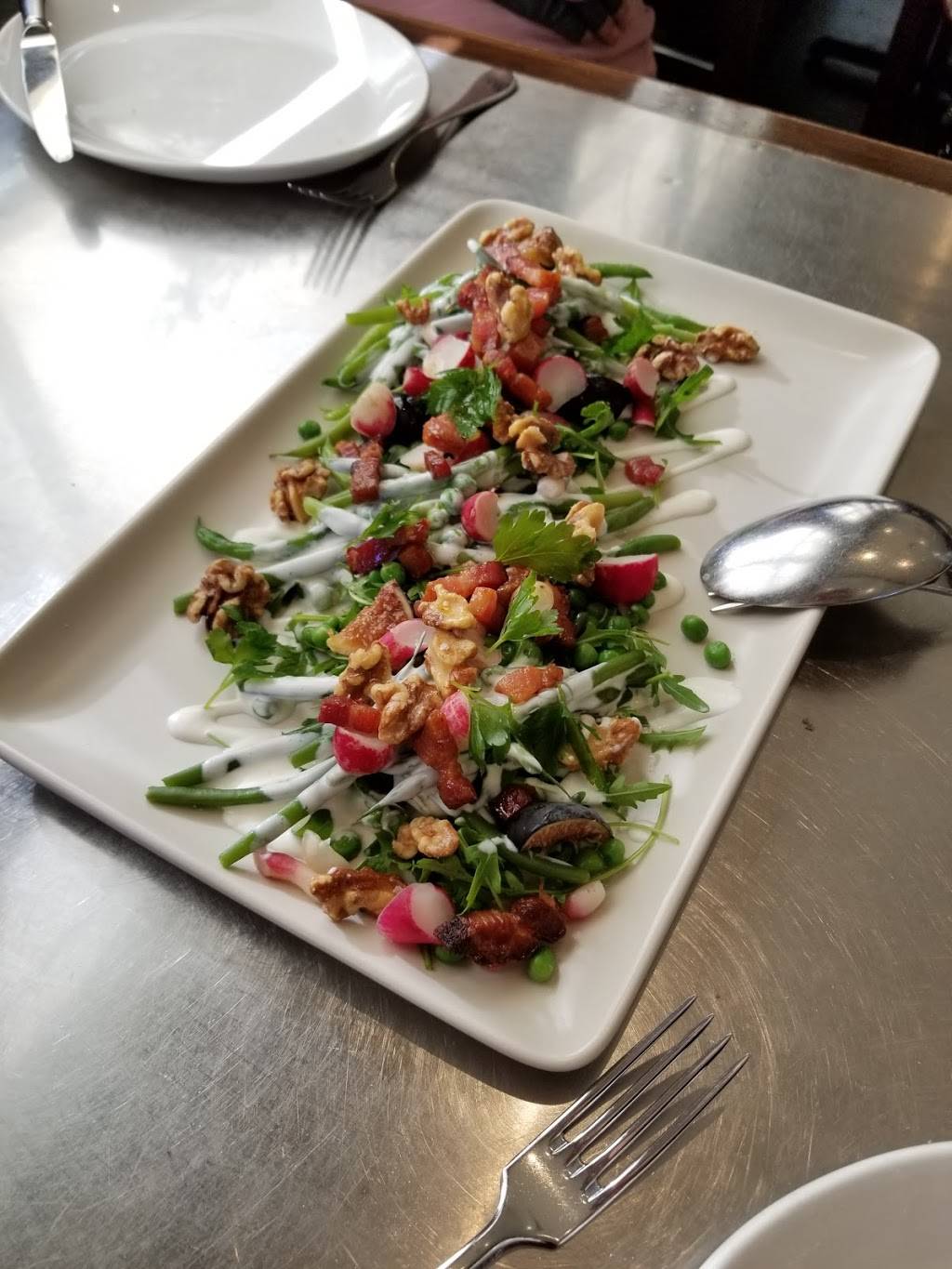 Ad Hoc | restaurant | 6476 Washington St, Yountville, CA 94599, USA | 7079442487 OR +1 707-944-2487