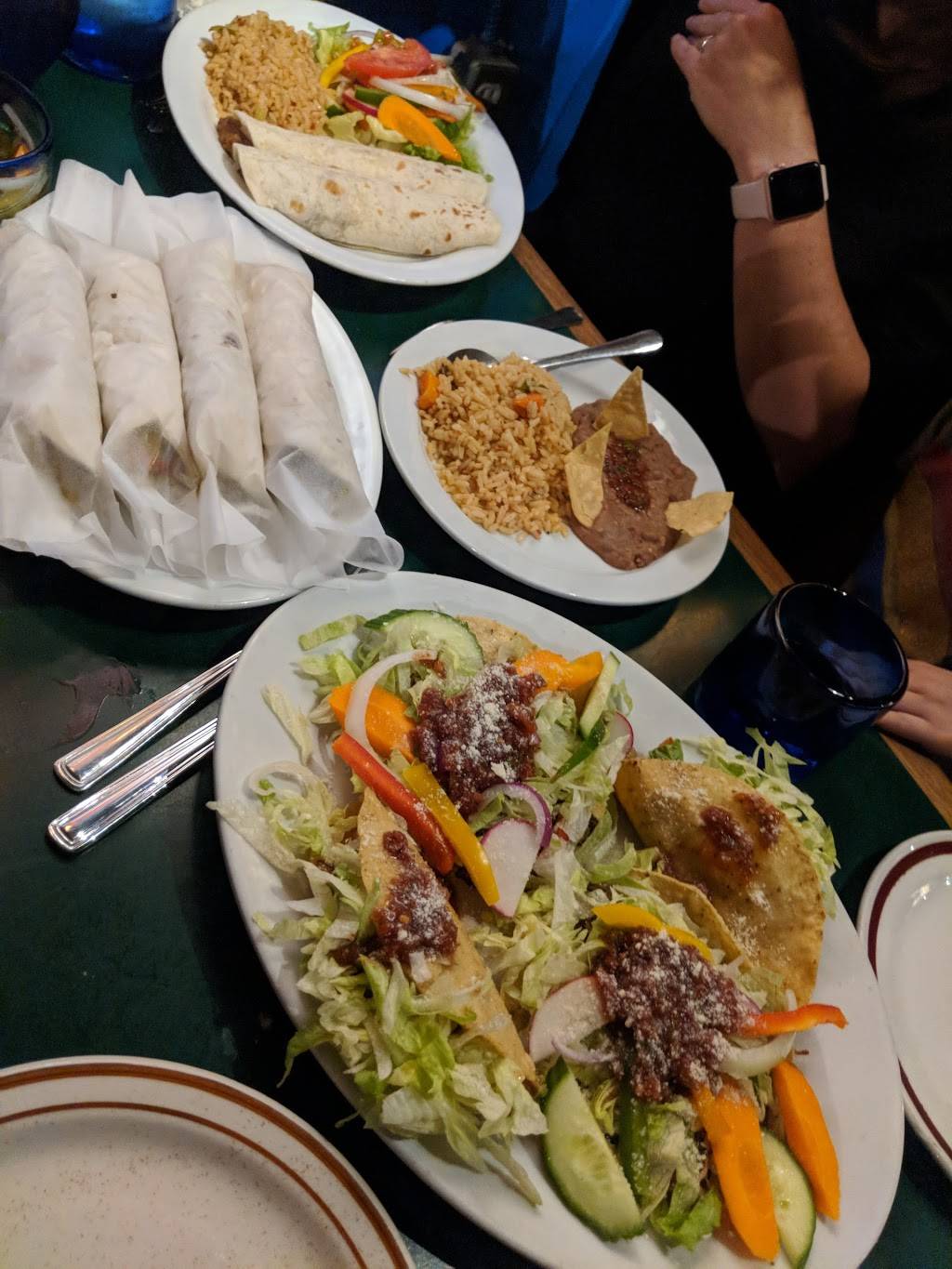 El Sol | restaurant | 1448 Danforth Ave, Toronto, ON M4J 1N4, Canada | 4164058074 OR +1 416-405-8074