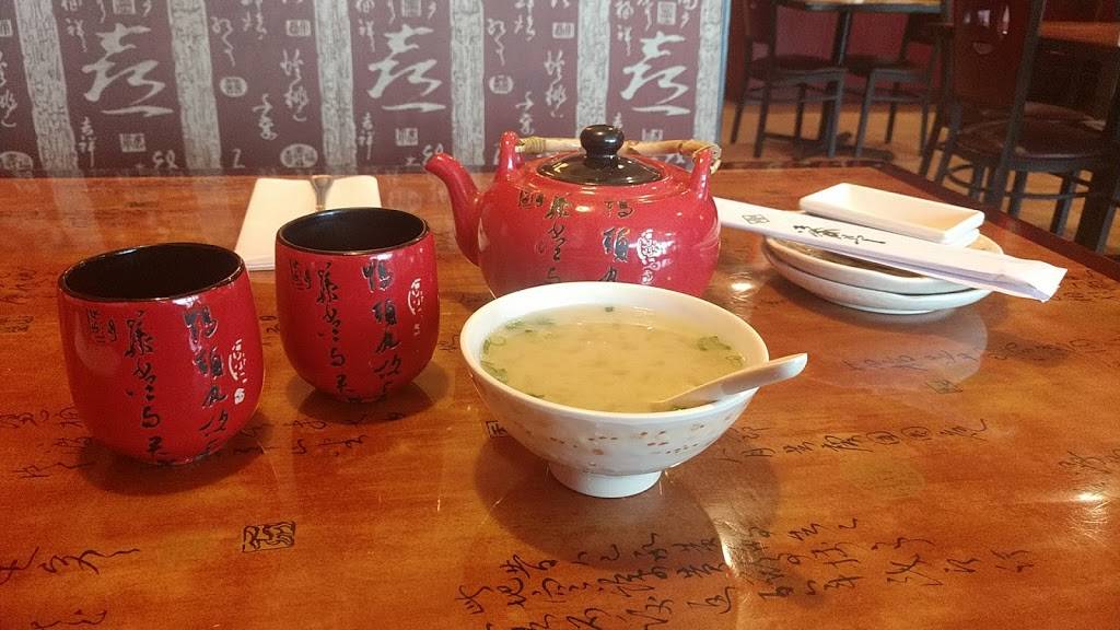 Kabuto Sushi and Teppanyaki | restaurant | 1836 Abbey Rd, Charlottesville, VA 22911, USA | 4349731585 OR +1 434-973-1585