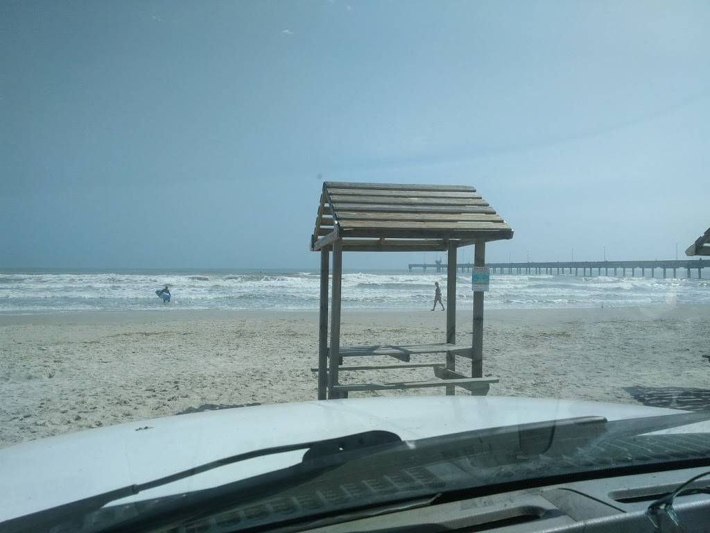 Mikel Mays Beachside Bar & Grill | restaurant | 15820 Park Rd, Corpus Christi, TX 78418, USA | 3619497437 OR +1 361-949-7437