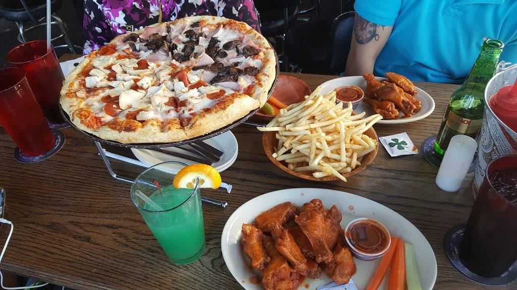 Buffalo Brothers | restaurant | 3015 S University Dr, Fort Worth, TX 76109, USA | 8173869601 OR +1 817-386-9601