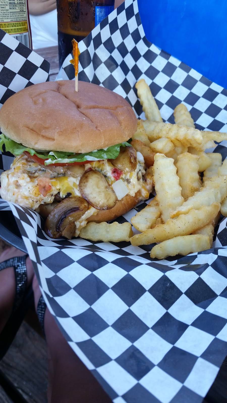 Sashas On The Lake | restaurant | 7774 Hudson Chapel Rd, Catawba, NC 28609, USA | 8282411385 OR +1 828-241-1385