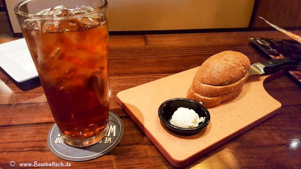 LongHorn Steakhouse | meal takeaway | 2531 NE 8th St, Homestead, FL 33033, USA | 3052451588 OR +1 305-245-1588