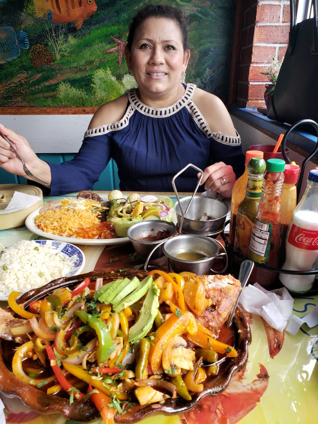 Fiesta Garibaldi | restaurant | 821 W Lincoln Ave, Milwaukee, WI 53215, USA | 4146454552 OR +1 414-645-4552