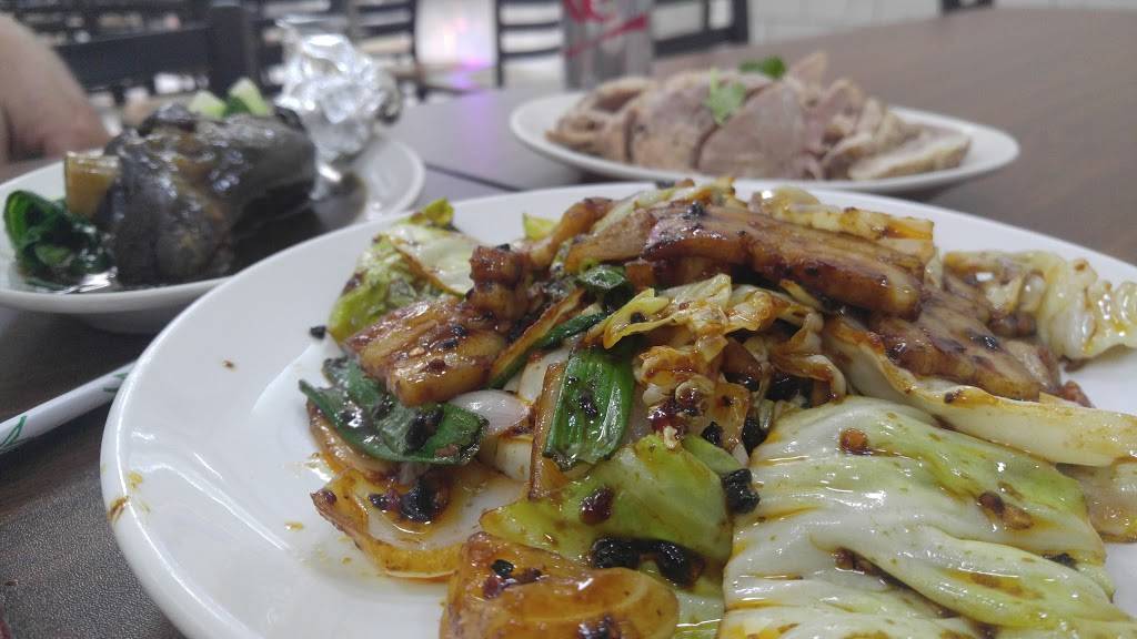 Hengs Kitchen | restaurant | 66 S Dobson Rd Ste #127, Mesa, AZ 85202, USA | 4802560638 OR +1 480-256-0638