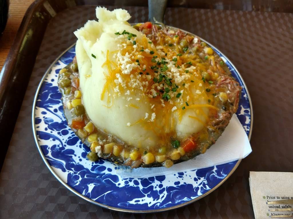 Pioneer Crossing | cafe | Columbine Rd, Breckenridge, CO 80424, USA | 9704535000 OR +1 970-453-5000