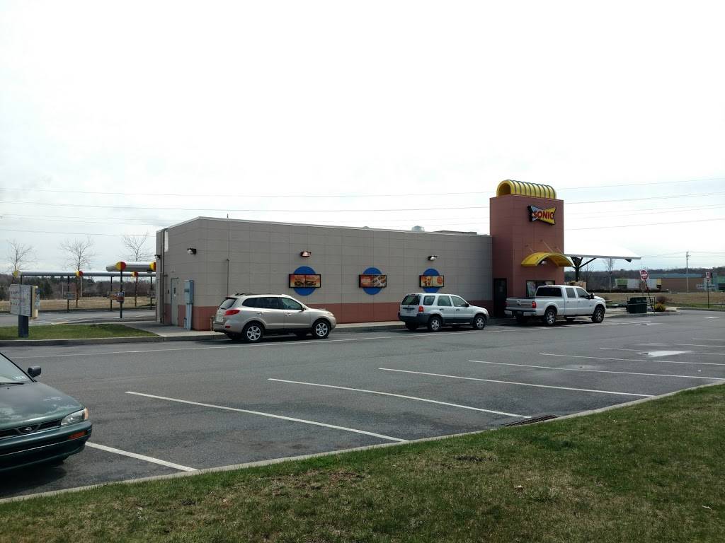 Sonic Drive-In | restaurant | 58 Station Cir, Hazleton, PA 18202, USA | 5704592400 OR +1 570-459-2400