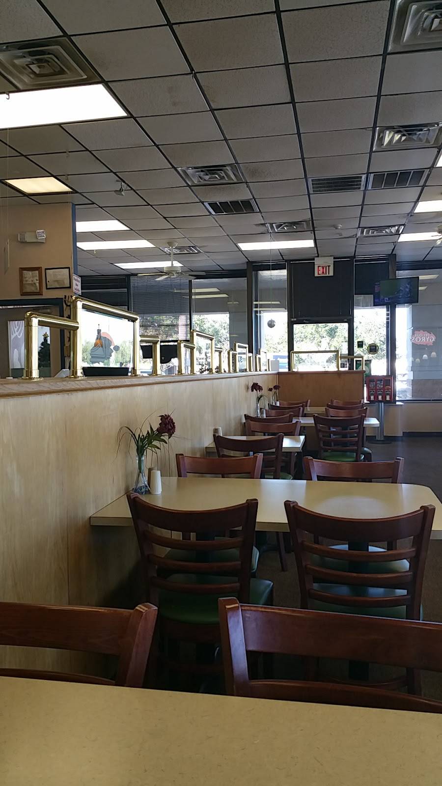 Basils Flame Broiled Chicken | restaurant | 4300 Bee Ridge Rd, Sarasota, FL 34233, USA | 9413775474 OR +1 941-377-5474