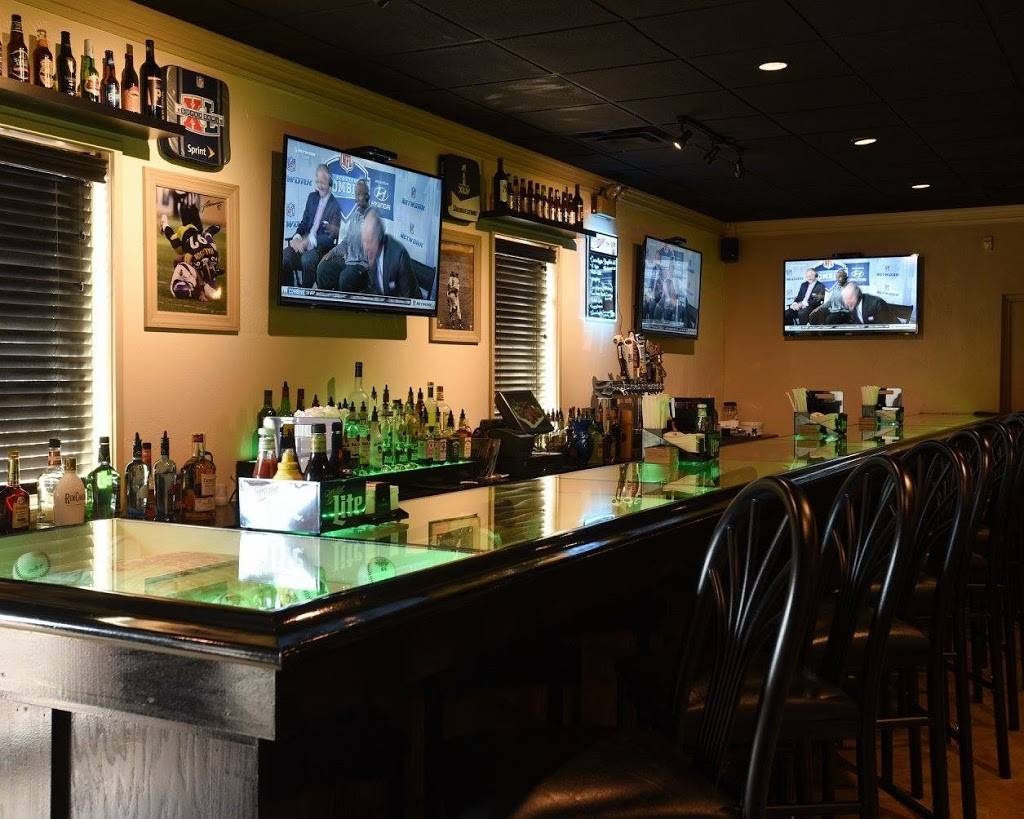 Big Paulys Sports Bar | restaurant | 1403 Old Butler Rd, New Castle, PA 16101, USA | 7246572200 OR +1 724-657-2200
