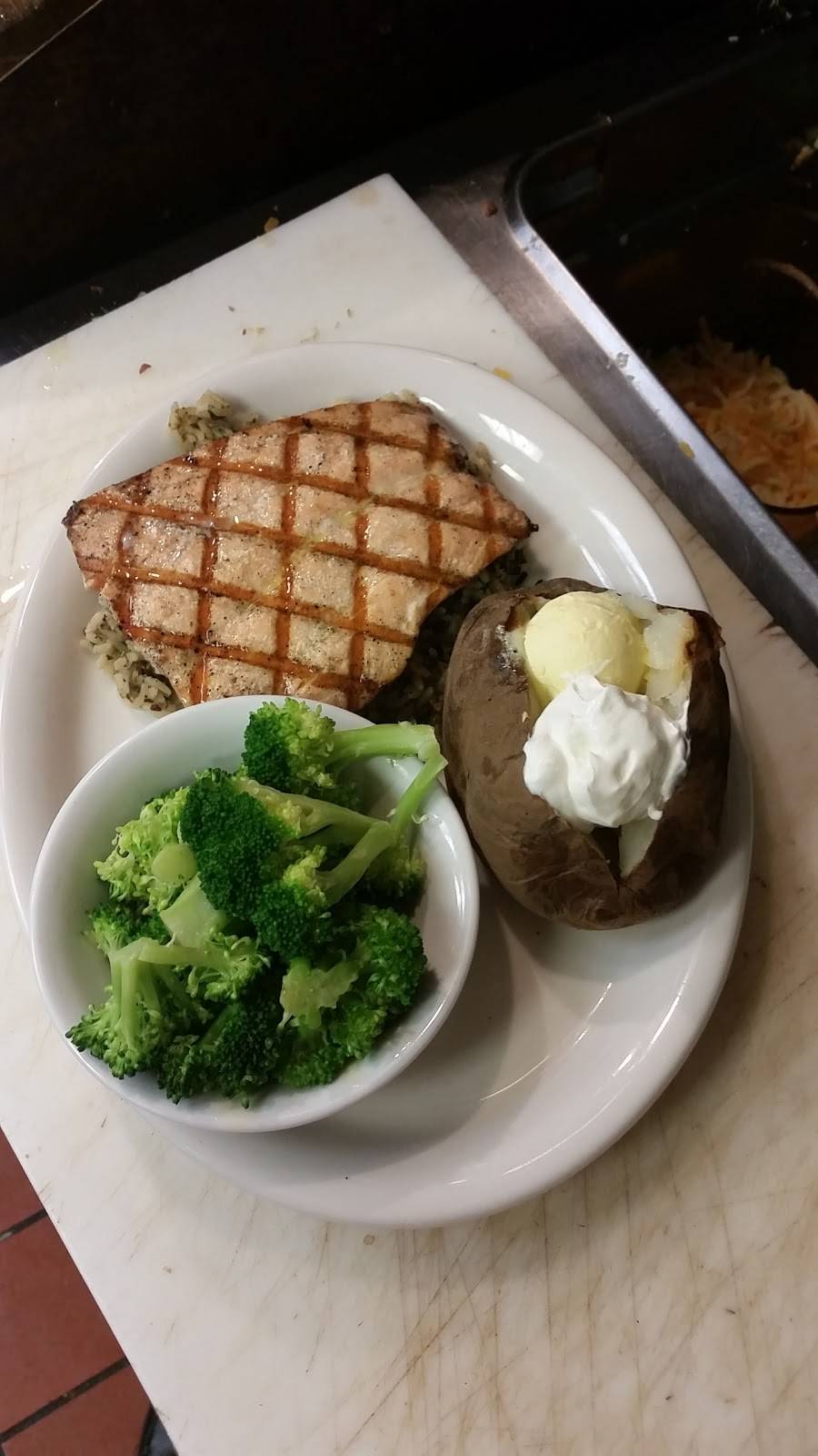 Carsons Grill | restaurant | 129 Old Hwy 431, Owens Cross Roads, AL 35763, USA | 2565851842 OR +1 256-585-1842