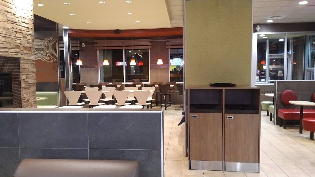 McDonalds | cafe | 980 Dundas St, Woodstock, ON N4S 1H3, Canada | 5195372643 OR +1 519-537-2643