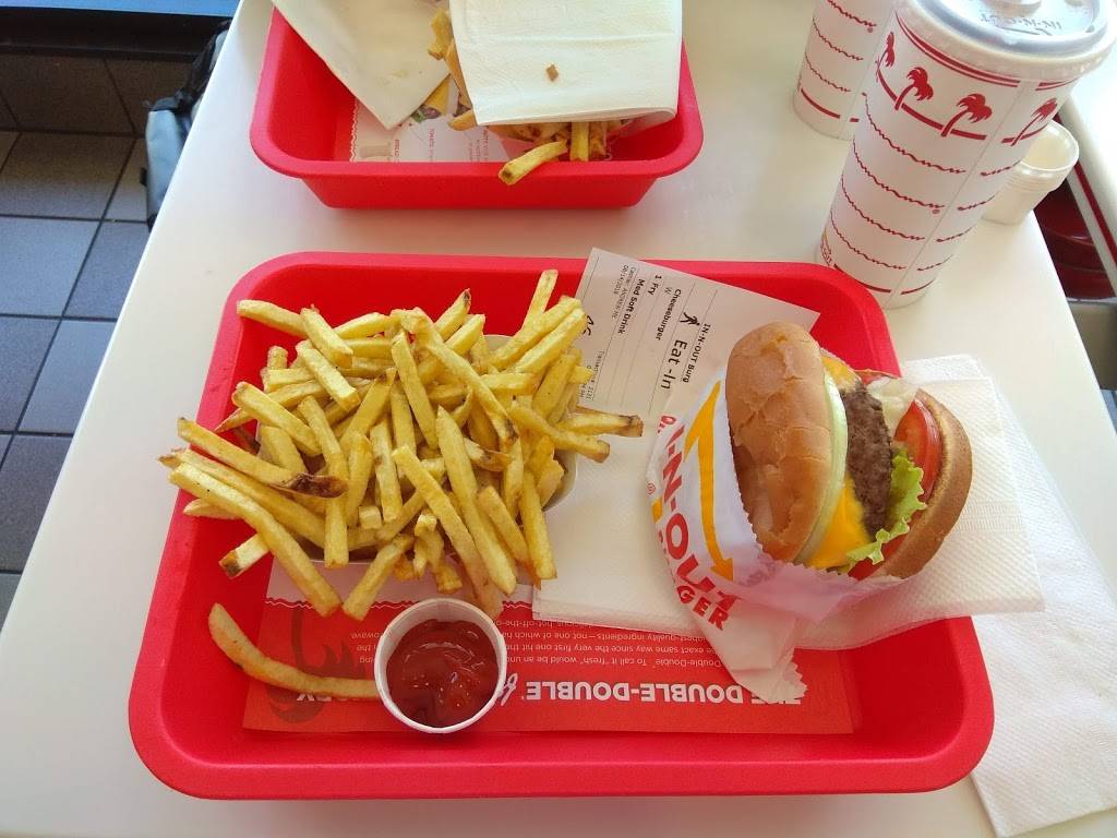In-N-Out Burger | restaurant | 4600 E Los Coyotes Diagonal, Long Beach, CA 90815, USA | 8007861000 OR +1 800-786-1000